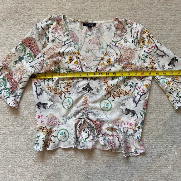 Summer white Topshop crop top with fun print - Picture 8 of 9